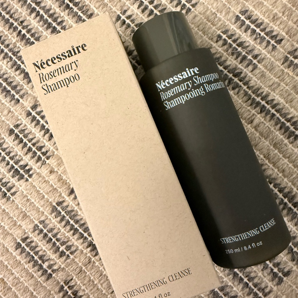 Necessaire Rosemary Shampoo
